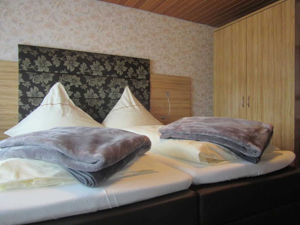 Hotel Restaurant Jonkhans Rees Bilik gambar