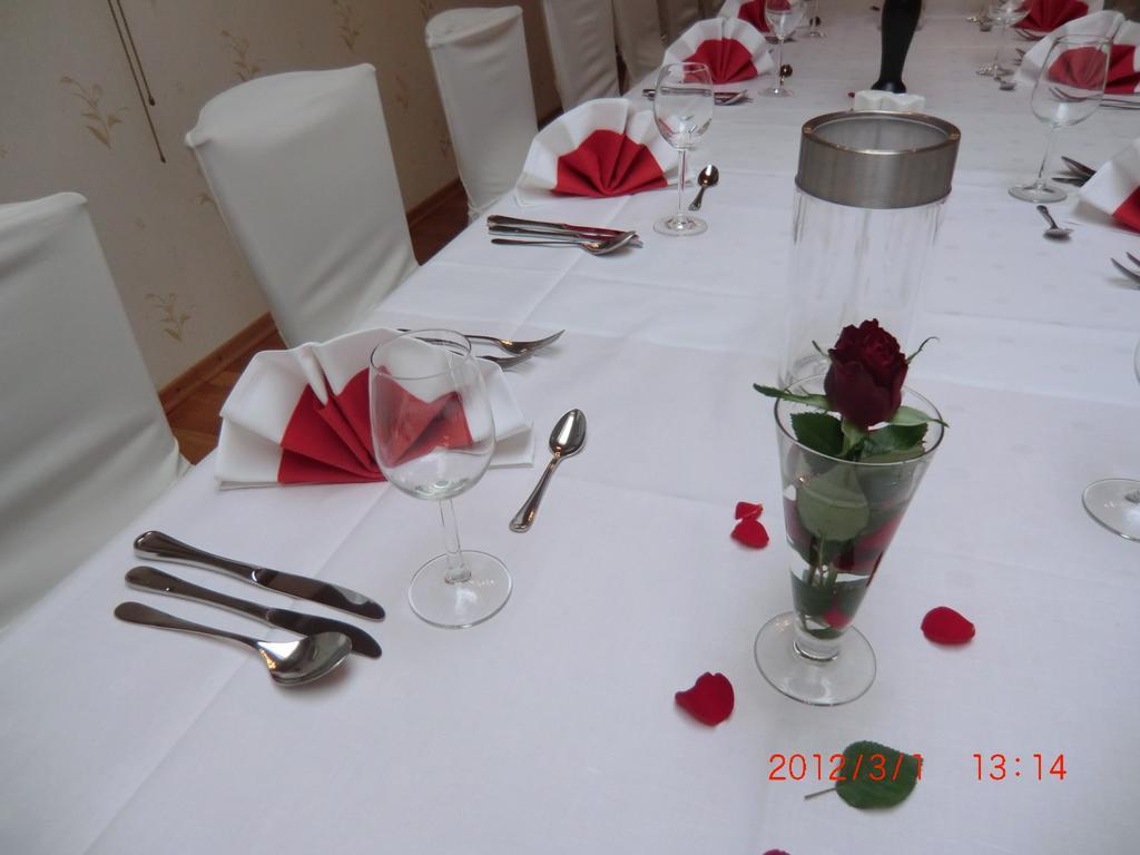 Hotel Restaurant Jonkhans Rees Luaran gambar